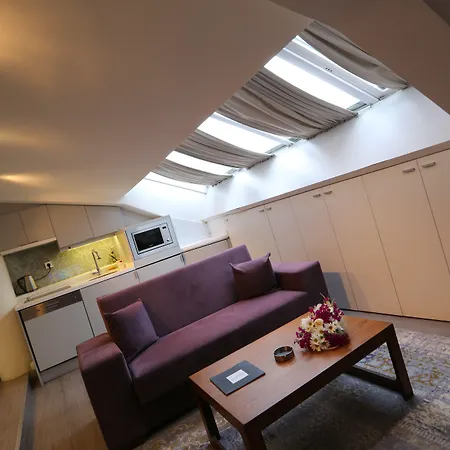 Molton Nisantasi Апарт-отель 4*