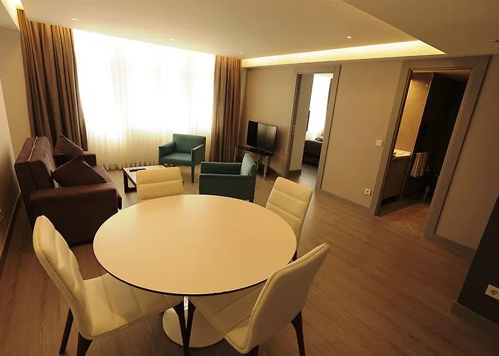 Molton Nisantasi Κωνσταντινούπολη