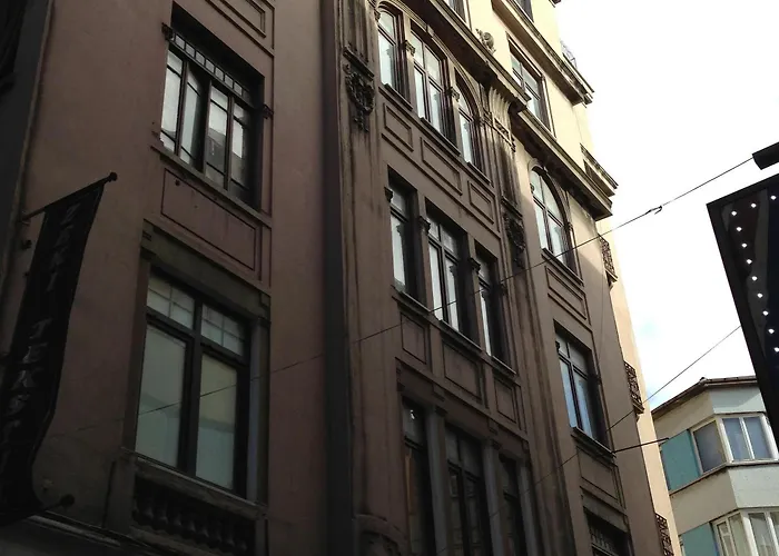 Molton Nisantasi Κωνσταντινούπολη