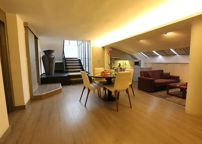 Molton Nisantasi Κωνσταντινούπολη